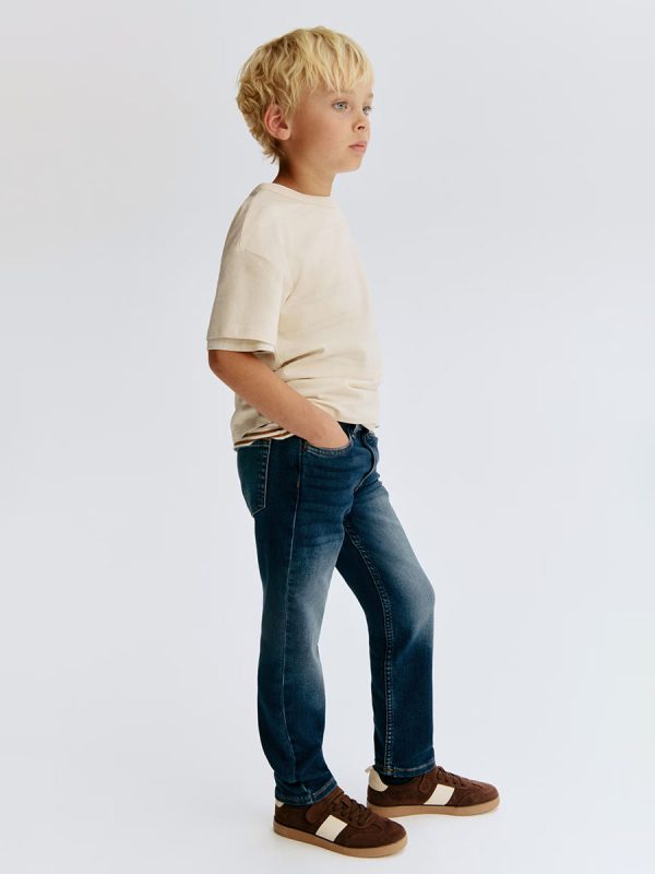 HMKD015  Super Soft Slim Fit Jeans  Cotton 78%, Polyester 21%, Spandex 1%  2-8P0