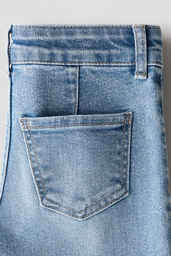 HMKD025  Superstretch Flared Leg Jeans  Cotton 79%, Polyester 20%, Spandex 1%  Embroidered-Motif  2-